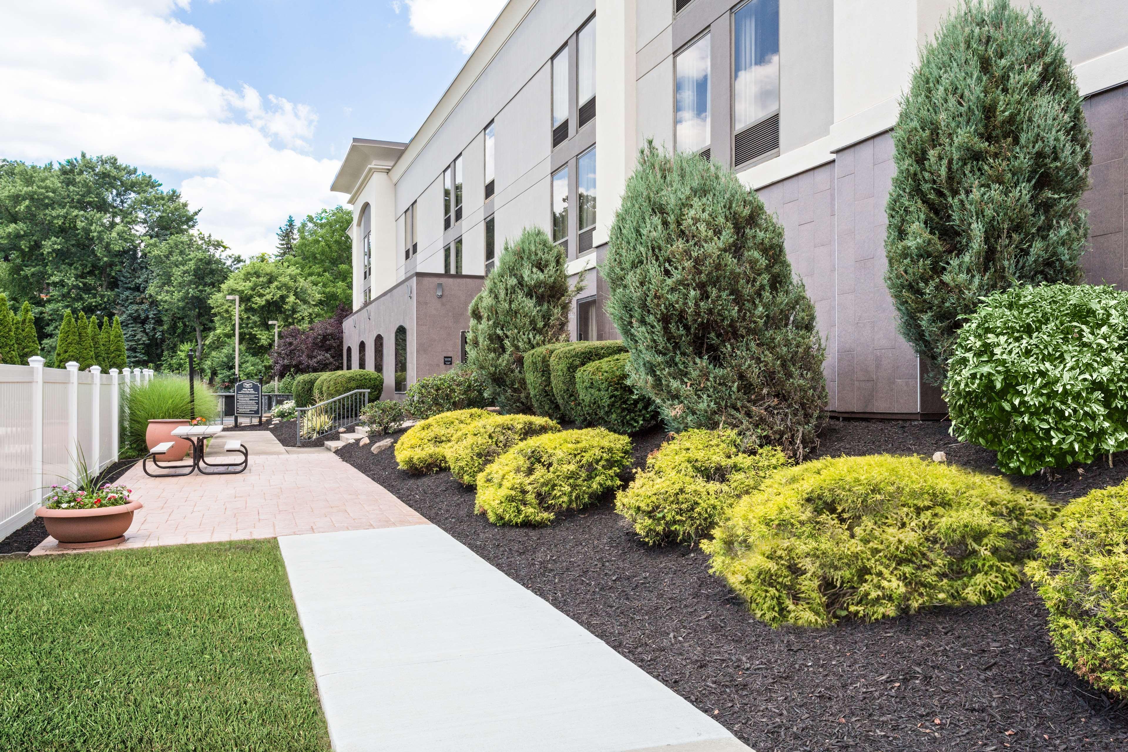 Hampton Inn Pittsburgh/West Mifflin Exterior photo