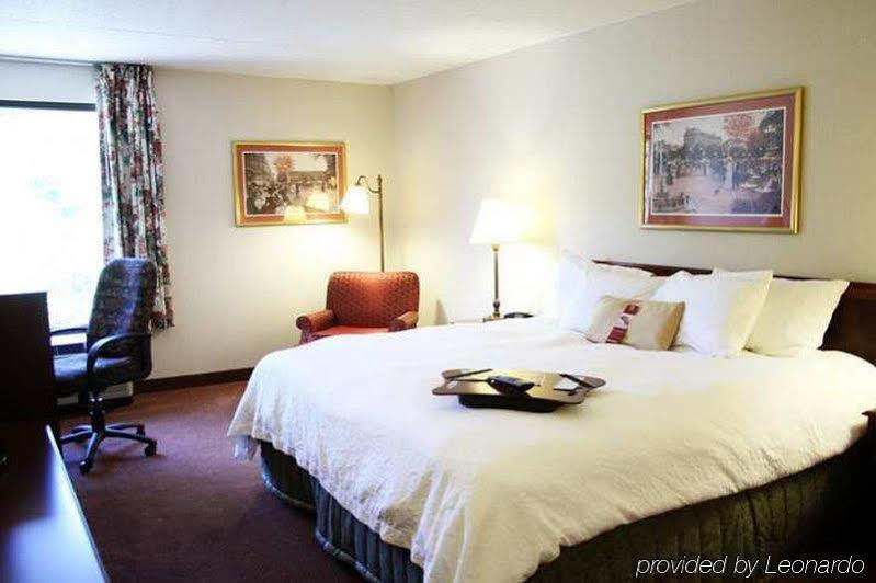 Hampton Inn Pittsburgh/West Mifflin Exterior photo